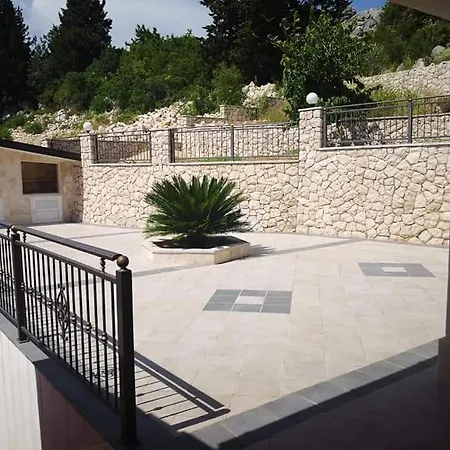 Fabry Villa *